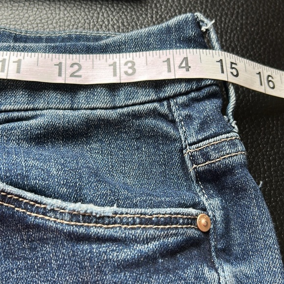 MOTHER High Waisted Looker Jean Ankle Fray Close to the Edge Sz 30 - Picture 15 of 16